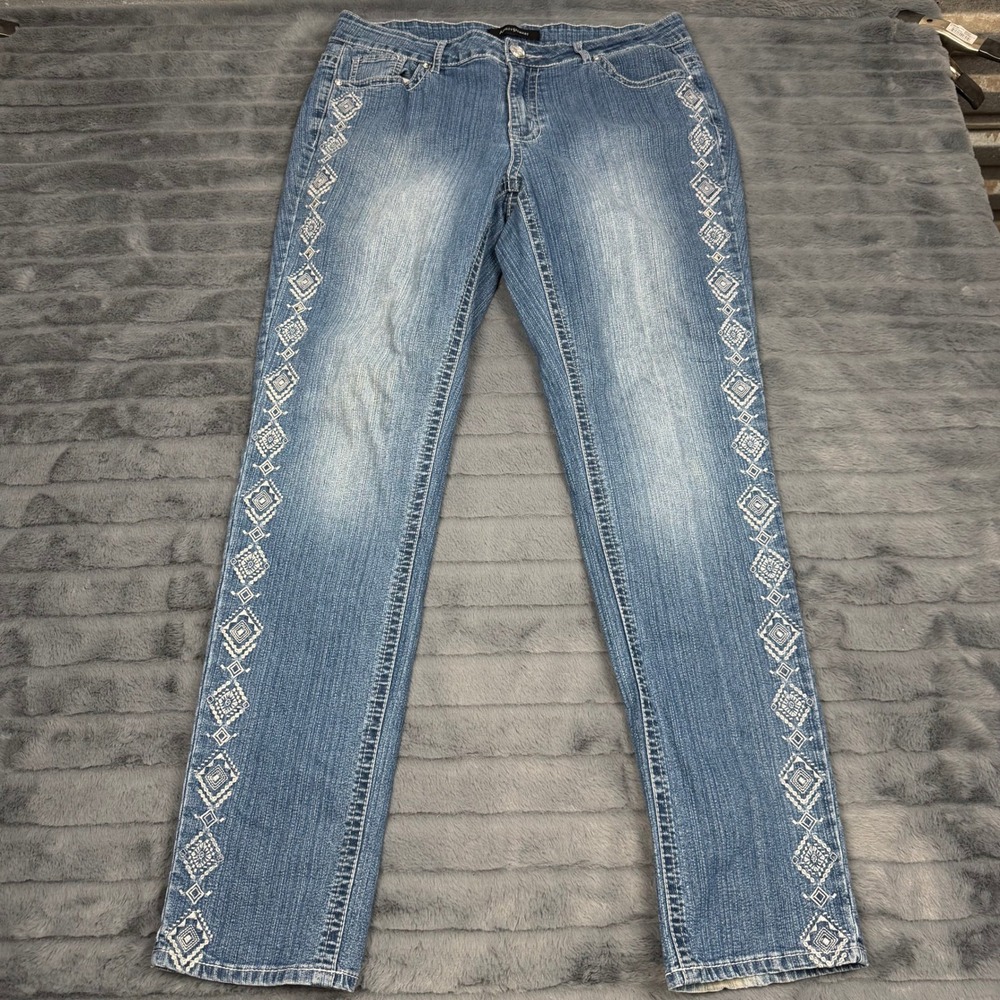 Ashley Stewart Womens Size 14 Embroidered Straight Leg Blue Denim Jeans 13865